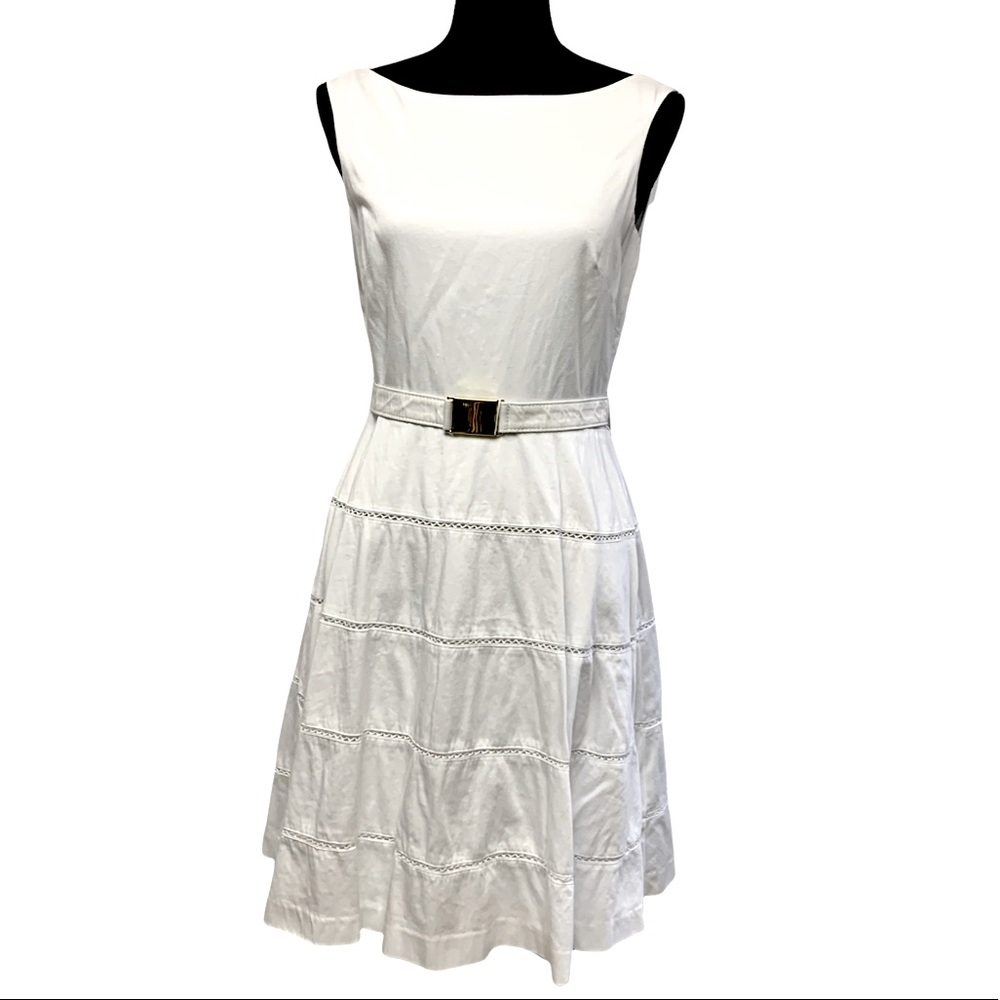 Eliza J | white cotton dress with lace and belt - pink stain